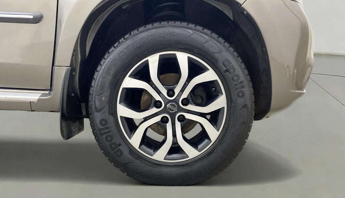 2014 Nissan Terrano XV D THP PREMIUM 110 PS, Diesel, Manual, 30,029 km, Right Front Wheel