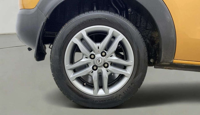 2020 Renault TRIBER RXZ AMT, Petrol, Automatic, 21,129 km, Right Rear Wheel