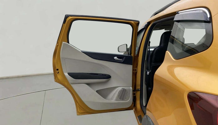 2020 Renault TRIBER RXZ AMT, Petrol, Automatic, 21,129 km, LHS Rear Door