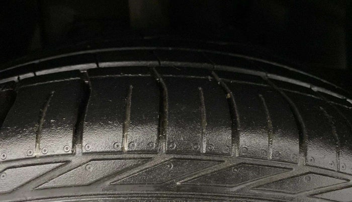 2021 Tata NEXON XZA PLUS SUNROOF PETROL, Petrol, Automatic, 23,780 km, Right Front Tyre Tread