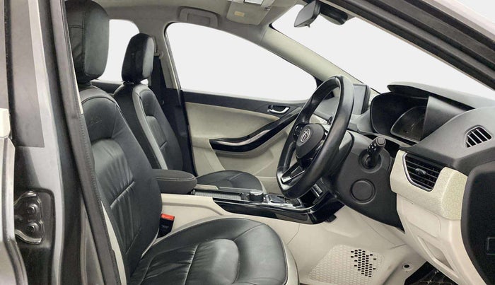 2021 Tata NEXON XZA PLUS SUNROOF PETROL, Petrol, Automatic, 23,780 km, Right Side Front Door Cabin