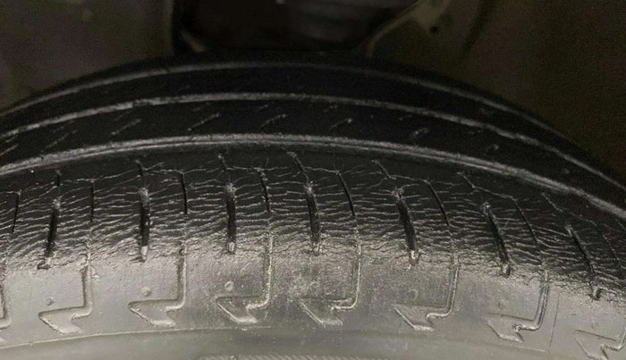 2017 Maruti IGNIS SIGMA 1.2, Petrol, Manual, 38,771 km, Left Front Tyre Tread