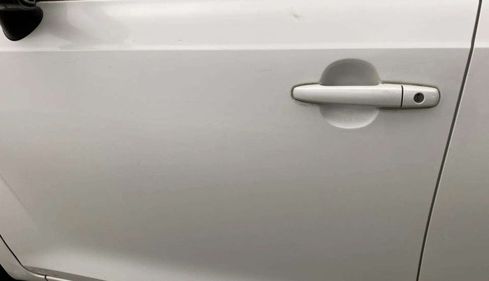 2017 Maruti IGNIS SIGMA 1.2, Petrol, Manual, 38,771 km, Front passenger door - Minor scratches