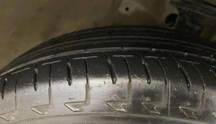 2022 Maruti Celerio LXI, Petrol, Manual, 21,125 km, Right Front Tyre Tread