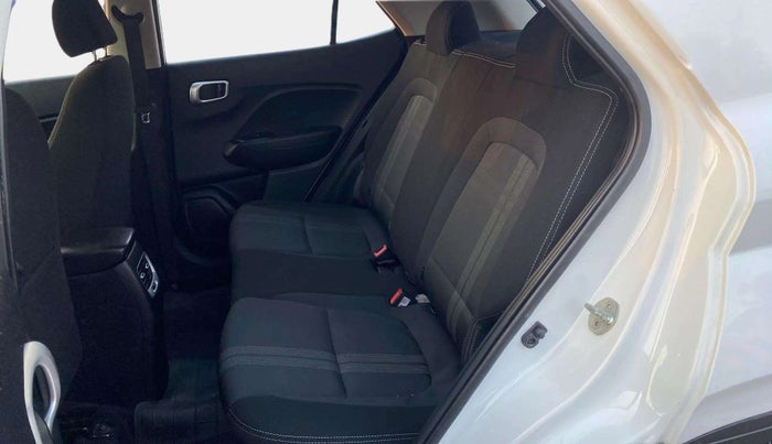 2021 Hyundai VENUE S 1.2, Petrol, Manual, 29,381 km, Right Side Rear Door Cabin