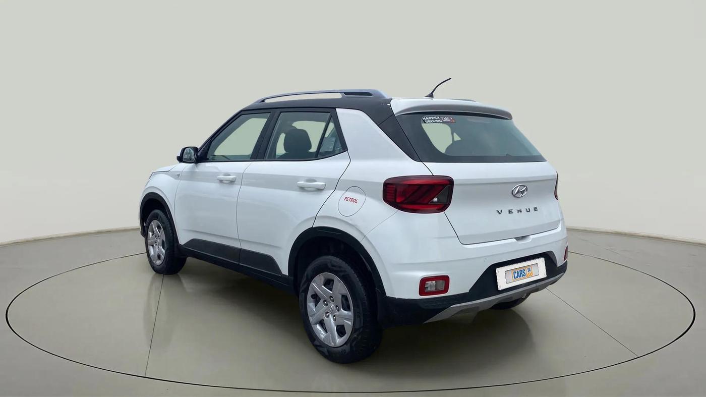 2021 Hyundai VENUE S 1.2, Petrol, Manual, 29,446 km, Left Back Diagonal