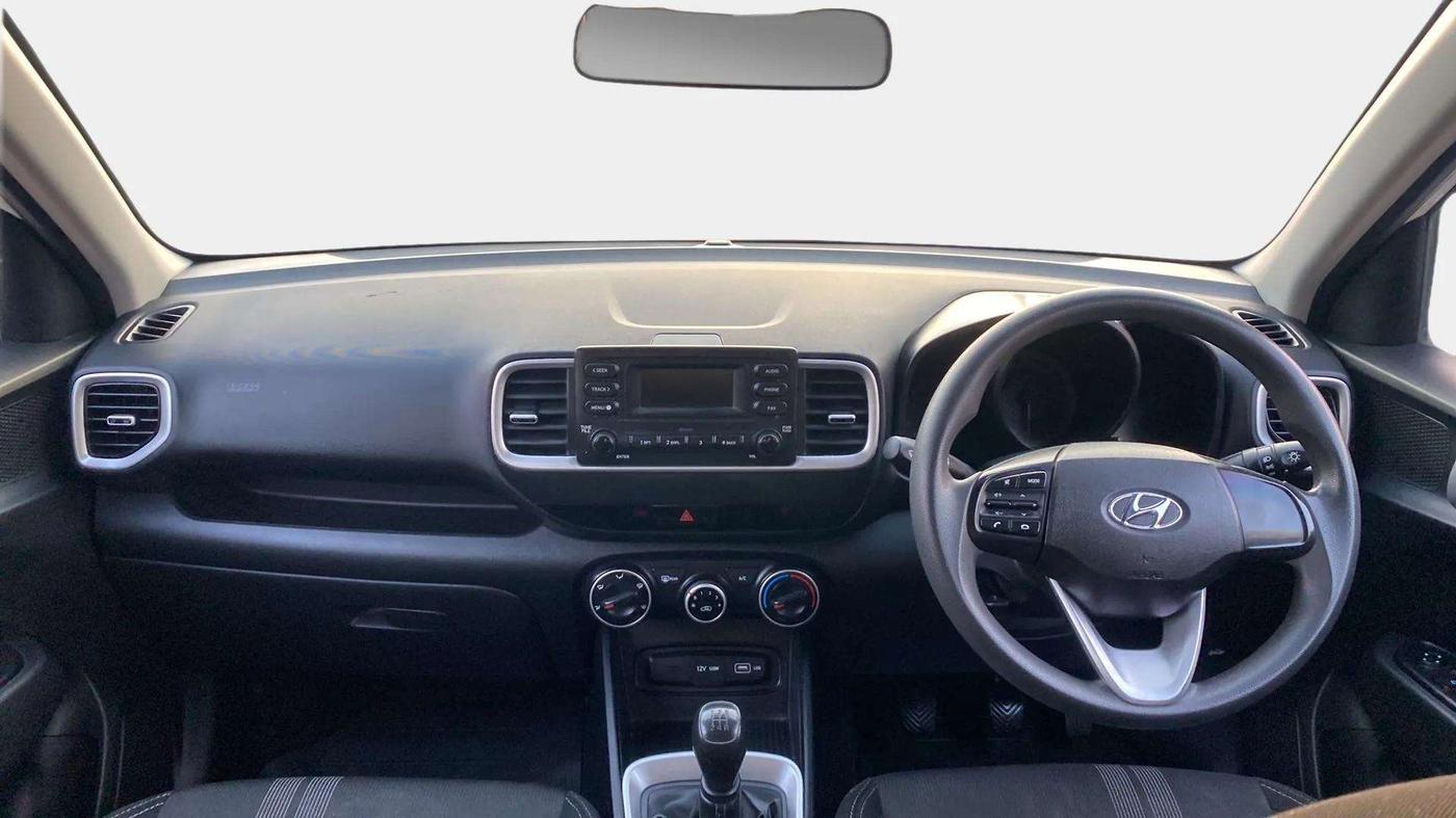 2021 Hyundai VENUE S 1.2, Petrol, Manual, 29,446 km, Dashboard