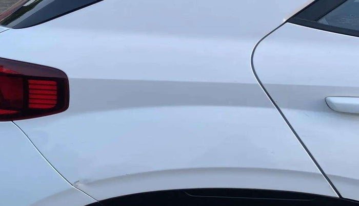 2021 Hyundai VENUE S 1.2, Petrol, Manual, 29,381 km, Right quarter panel - Slightly dented