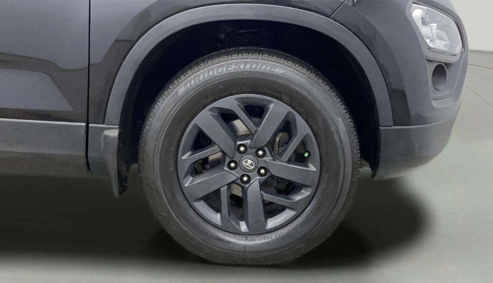 2020 Tata Harrier XZ PLUS 2.0L DARK EDITION, Diesel, Manual, 60,716 km, Right Front Wheel