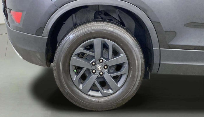 2020 Tata Harrier XZ PLUS 2.0L DARK EDITION, Diesel, Manual, 60,716 km, Right Rear Wheel