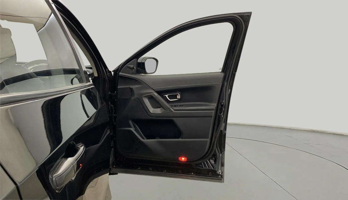 2020 Tata Harrier XZ PLUS 2.0L DARK EDITION, Diesel, Manual, 60,716 km, RHS Front Door