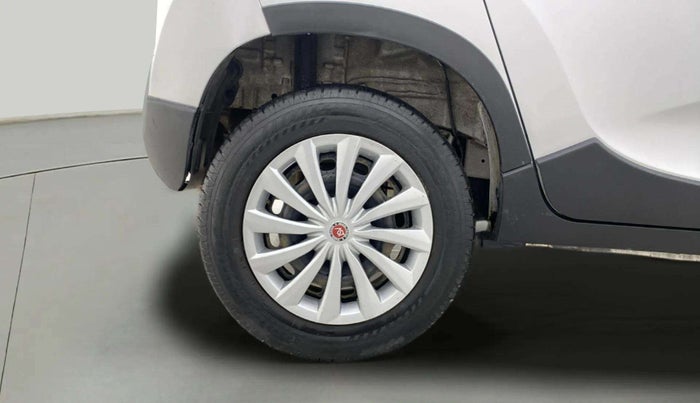 2016 Mahindra Kuv100 K6 PLUS 6 STR, Petrol, Manual, 69,103 km, Right Rear Wheel