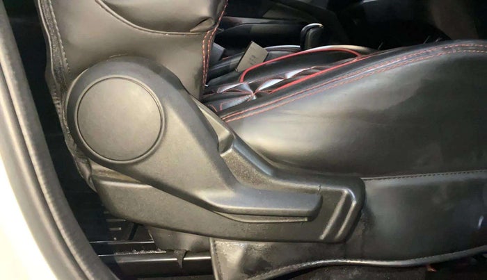2024 Maruti Swift VXi (O) AMT, Petrol, Automatic, 12,153 km, Driver Side Adjustment Panel