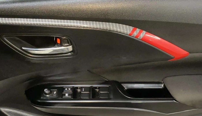 2024 Maruti Swift VXi (O) AMT, Petrol, Automatic, 12,153 km, Driver Side Door Panels Control