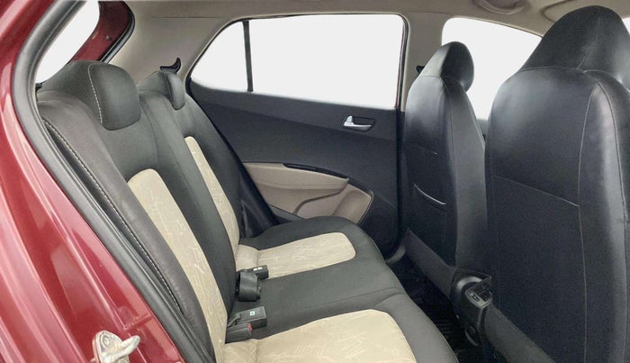 2015 Hyundai Grand i10 SPORTZ 1.2 KAPPA VTVT, Petrol, Manual, 73,063 km, Right Side Rear Door Cabin