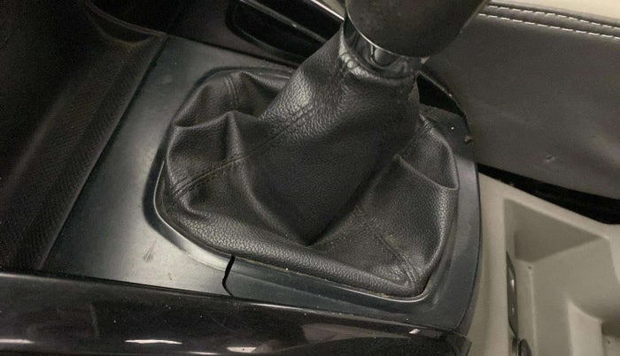 2016 Ford Ecosport TITANIUM 1.5L PETROL, Petrol, Manual, 41,864 km, Gear lever - Boot cover slightly torn