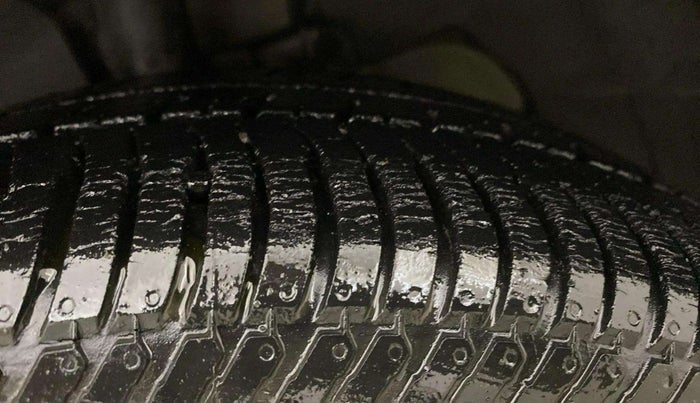 2016 Ford Ecosport TITANIUM 1.5L PETROL, Petrol, Manual, 41,864 km, Left Front Tyre Tread