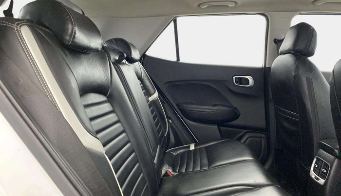 2021 Hyundai VENUE SX 1.0 (O) TURBO IMT, Petrol, Manual, 55,087 km, Right Side Rear Door Cabin