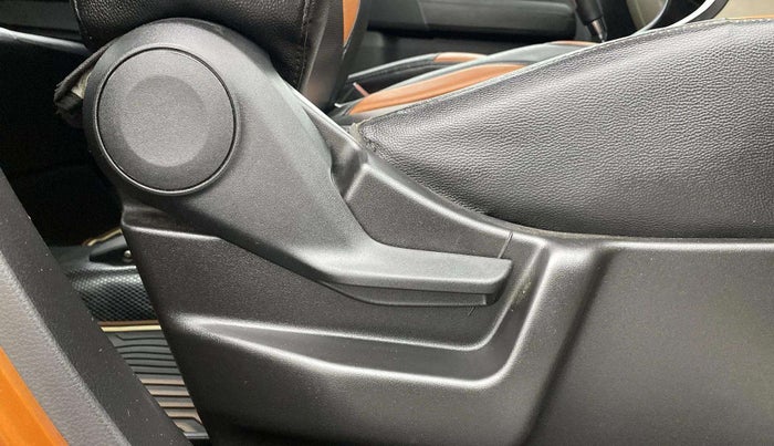 2020 Maruti New Wagon-R ZXI 1.2 AMT, Petrol, Automatic, 60,421 km, Driver Side Adjustment Panel