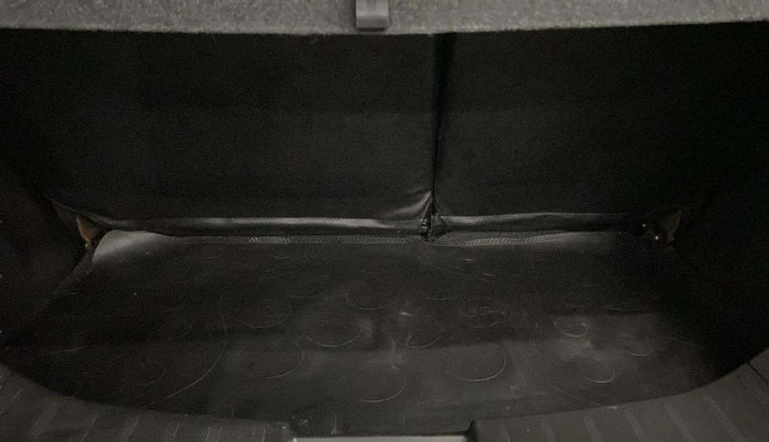 2015 Maruti Wagon R 1.0 VXI, Petrol, Manual, 12,157 km, Boot Inside