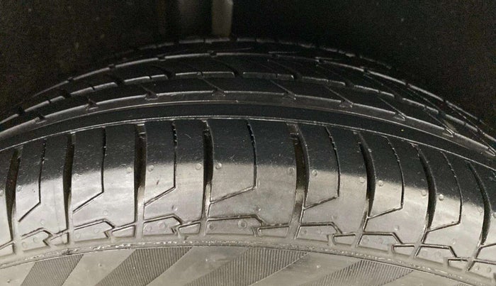 2016 Ford Ecosport TITANIUM 1.5L PETROL, Petrol, Manual, 77,187 km, Right Rear Tyre Tread