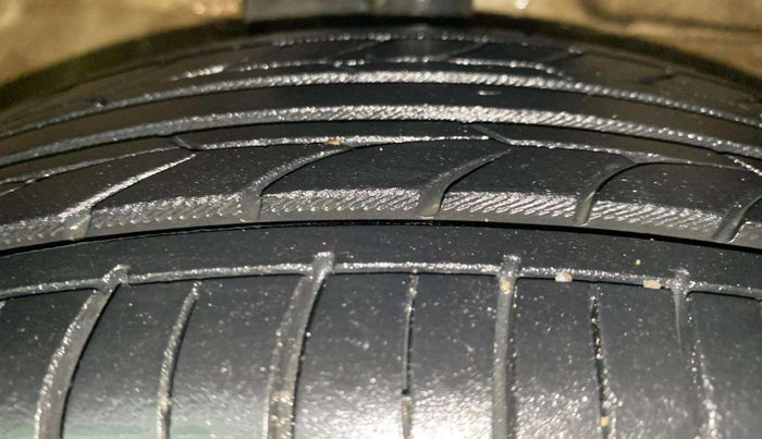 2018 Maruti Celerio ZXI, Petrol, Manual, 53,764 km, Right Front Tyre Tread