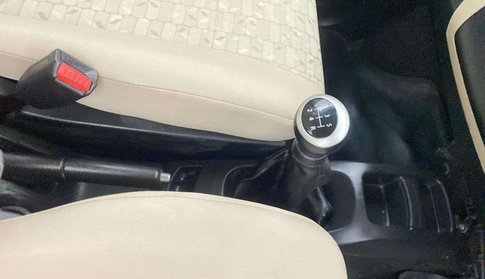 2018 Maruti Wagon R 1.0 VXI, Petrol, Manual, 34,297 km, Gear Lever