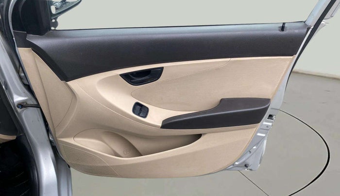 2017 Hyundai Eon ERA +, Petrol, Manual, 44,832 km, Driver Side Door Panels Control
