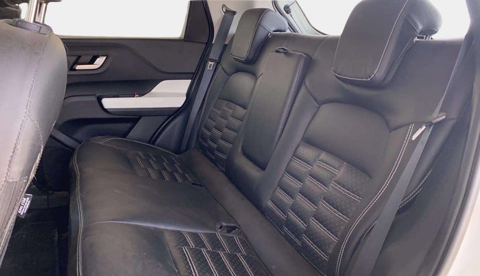 2022 Tata PUNCH CREATIVE  MT, Petrol, Manual, 13,781 km, Right Side Rear Door Cabin