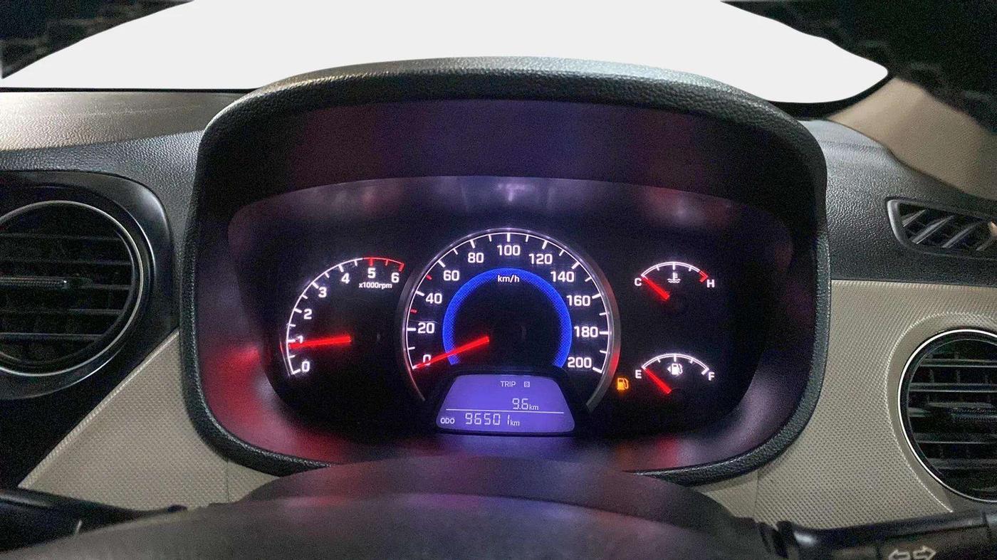 2016 Hyundai Grand i10 SPORTZ 1.1 CRDI, Diesel, Manual, 96,320 km, Odometer Image