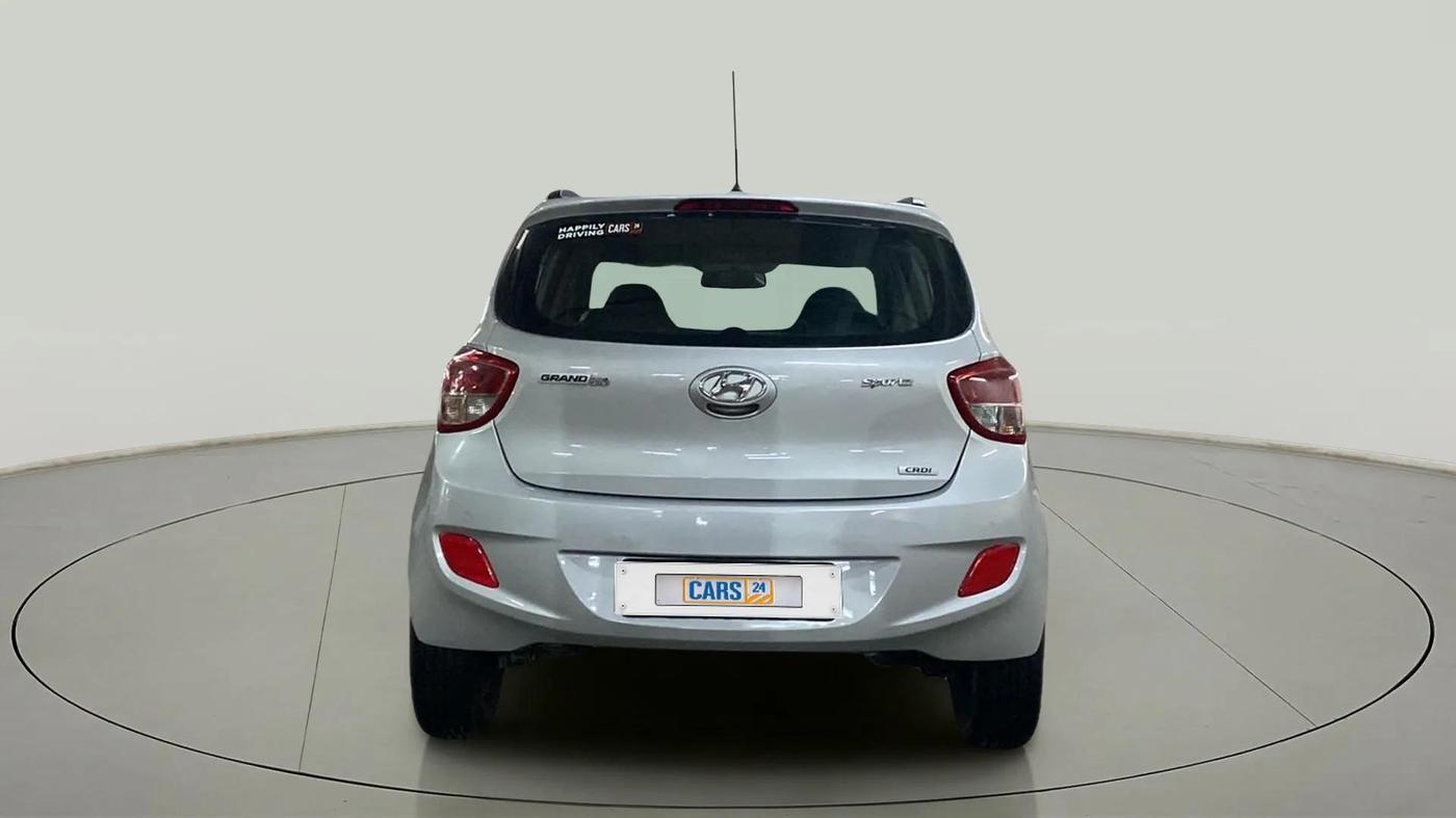 2016 Hyundai Grand i10 SPORTZ 1.1 CRDI, Diesel, Manual, 96,320 km, Back/Rear