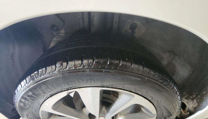 2015 Hyundai Elite i20 ASTA 1.4 CRDI, Diesel, Manual, 96,051 km, Right Rear Tyre Tread