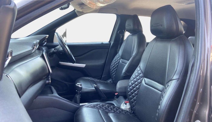 2021 Nissan MAGNITE XV PREMIUM, Petrol, Manual, 17,447 km, Right Side Front Door Cabin