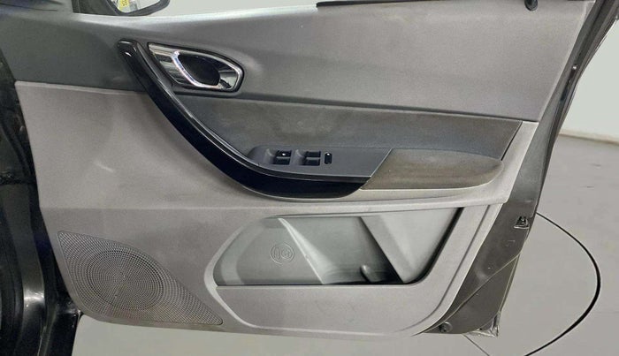 2021 Tata TIGOR XZA PLUS PETROL, Petrol, Automatic, 1,00,126 km, Driver Side Door Panels Control