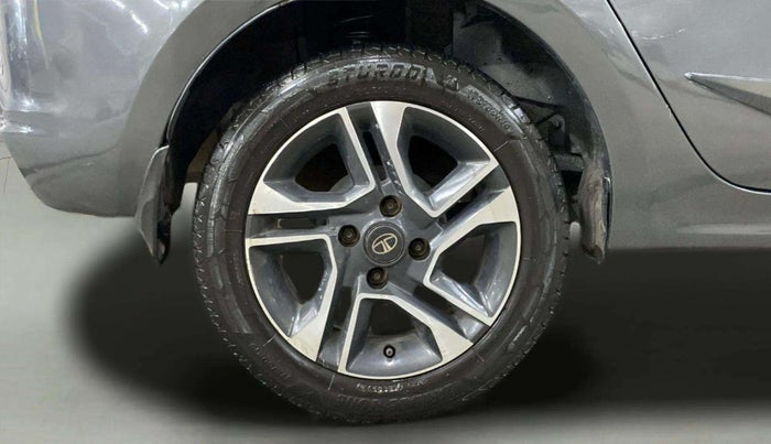 2021 Tata TIGOR XZA PLUS PETROL, Petrol, Automatic, 1,00,126 km, Right Rear Wheel