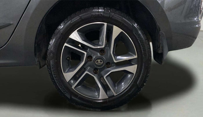 2021 Tata TIGOR XZA PLUS PETROL, Petrol, Automatic, 1,00,126 km, Left Rear Wheel