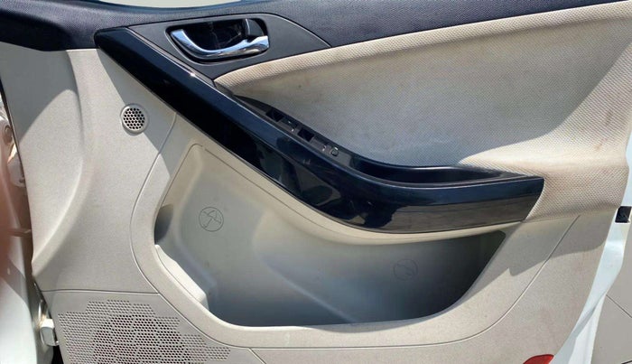 2022 Tata NEXON XZ PLUS (HS) PETROL, Petrol, Manual, 18,195 km, Driver Side Door Panels Control