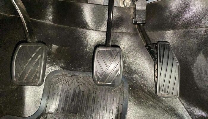 2019 Maruti Baleno DELTA PETROL 1.2, Petrol, Manual, 77,071 km, Pedals