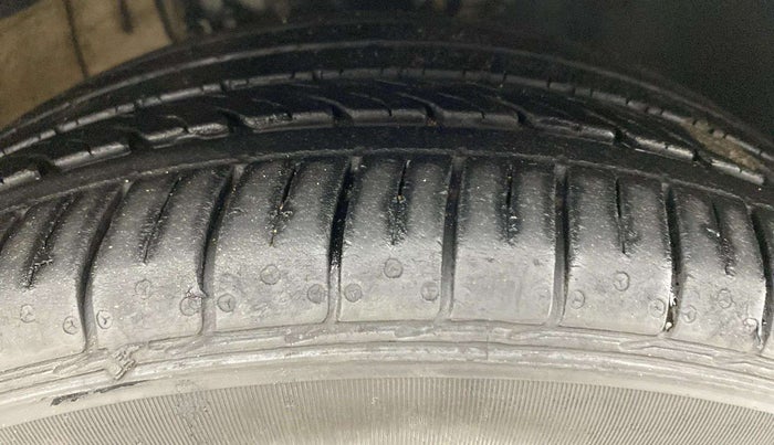 2021 Volkswagen Polo 1.0 GT TSI AT, Petrol, Automatic, 29,769 km, Right Front Tyre Tread
