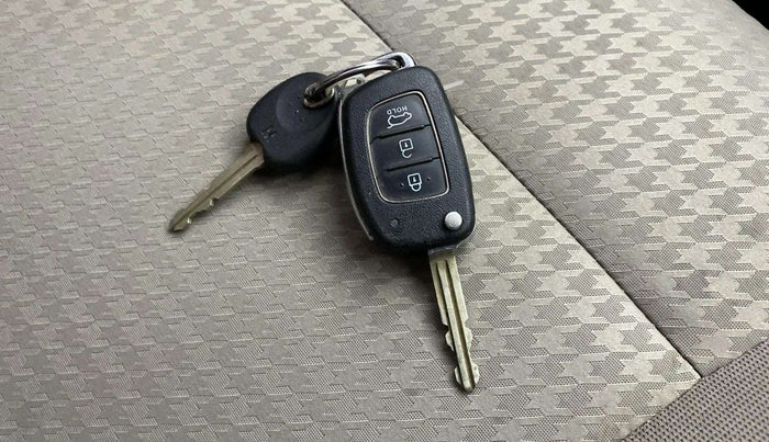 2019 Hyundai Elite i20 SPORTZ PLUS 1.2, Petrol, Manual, 22,633 km, Key Close Up