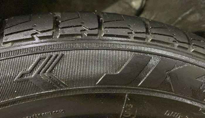 2021 Hyundai NEW I20 ASTA 1.2 AT, Petrol, Automatic, 29,796 km, Left Front Tyre Tread