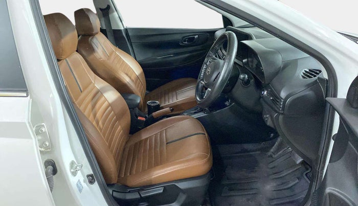 2021 Hyundai NEW I20 ASTA 1.2 AT, Petrol, Automatic, 29,796 km, Right Side Front Door Cabin