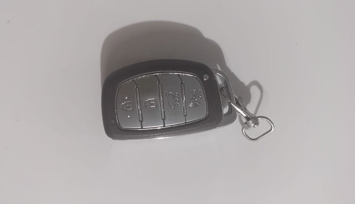 2021 Hyundai NEW I20 ASTA 1.2 AT, Petrol, Automatic, 29,796 km, Key Close Up
