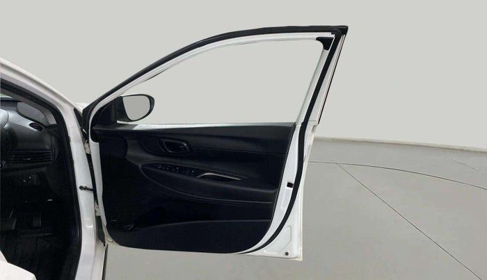 2021 Hyundai NEW I20 ASTA 1.2 AT, Petrol, Automatic, 29,796 km, RHS Front Door