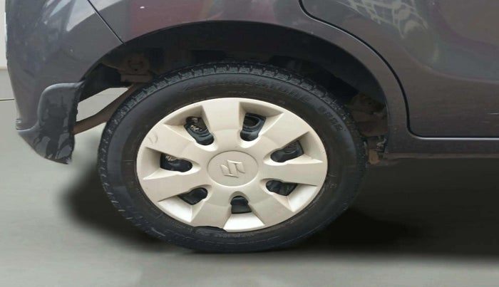 2015 Maruti Alto K10 VXI, Petrol, Manual, 34,237 km, Right Rear Wheel
