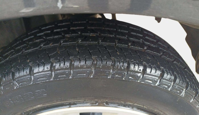 2015 Maruti Alto K10 VXI, Petrol, Manual, 34,237 km, Left Rear Tyre Tread