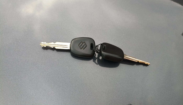 2015 Maruti Alto K10 VXI, Petrol, Manual, 34,237 km, Key Close Up