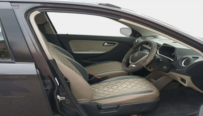 2015 Maruti Alto K10 VXI, Petrol, Manual, 34,237 km, Right Side Front Door Cabin