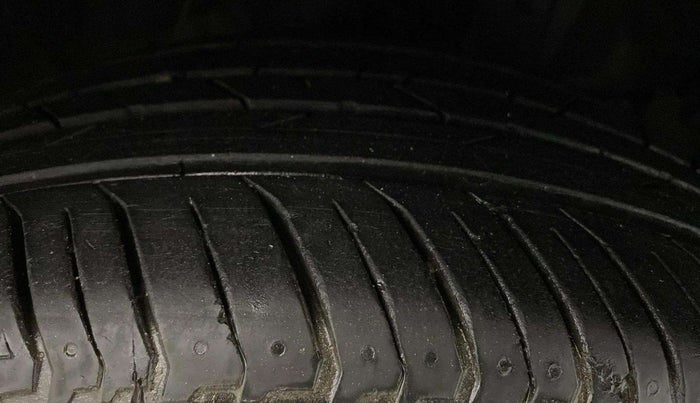 2017 Honda WR-V 1.2L I-VTEC VX MT, Petrol, Manual, 55,431 km, Right Front Tyre Tread