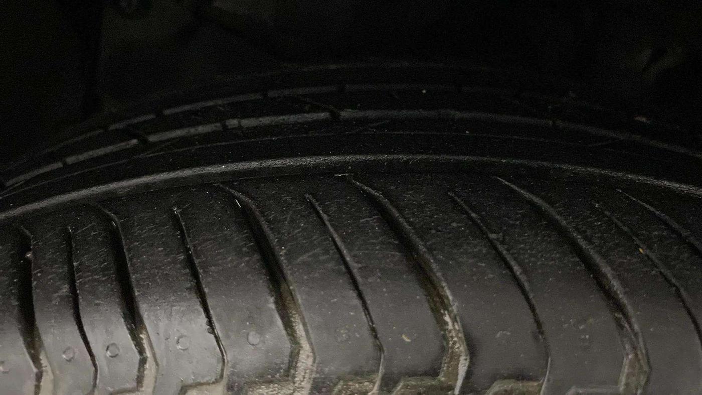 2017 Honda WR-V 1.2L I-VTEC VX MT, Petrol, Manual, 55,431 km, Left Front Tyre Tread
